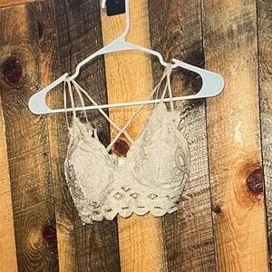 Lace Bralette in Cream